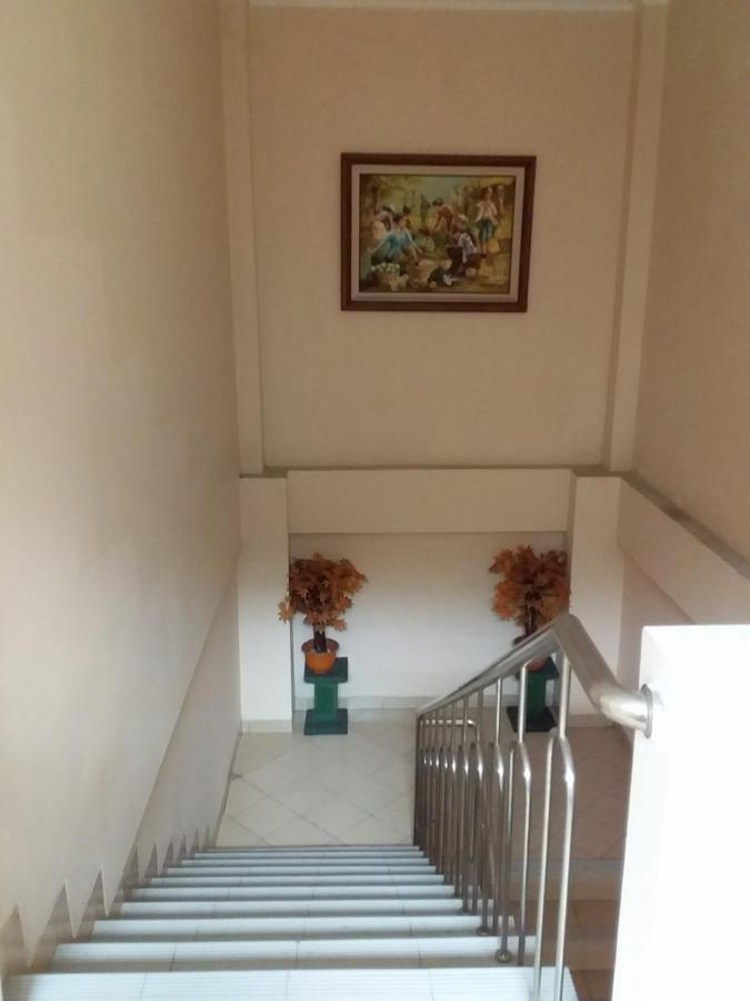 Malioboro Inn Hotel Джокьякарта Экстерьер фото