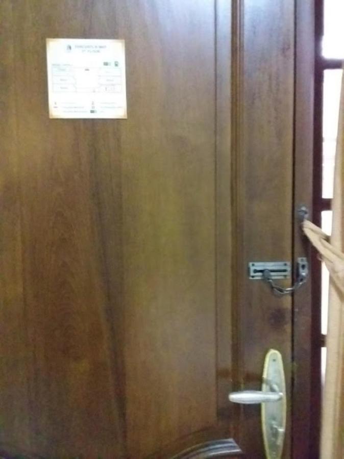 Malioboro Inn Hotel Джокьякарта Экстерьер фото